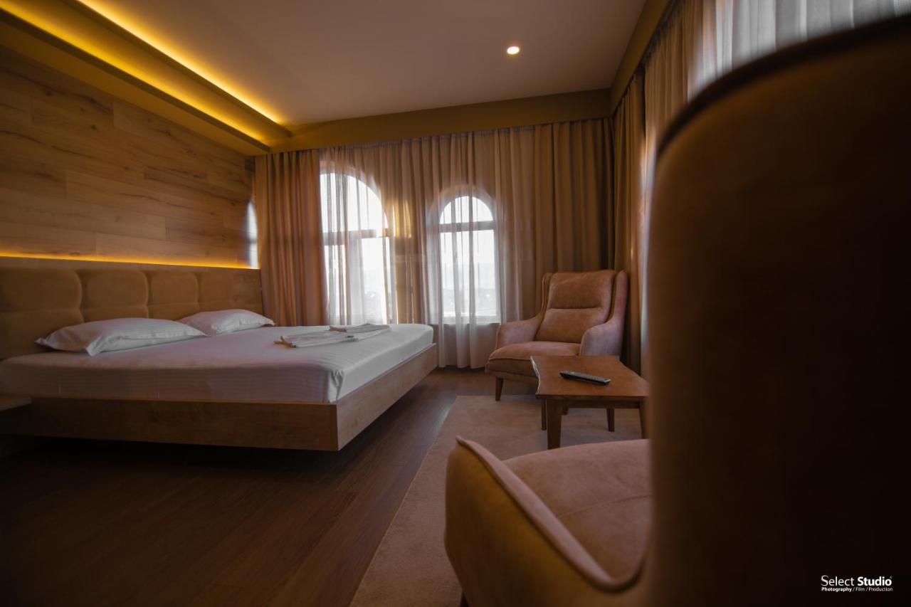 Sahati Hotel & Restaurant Korce Exterior foto