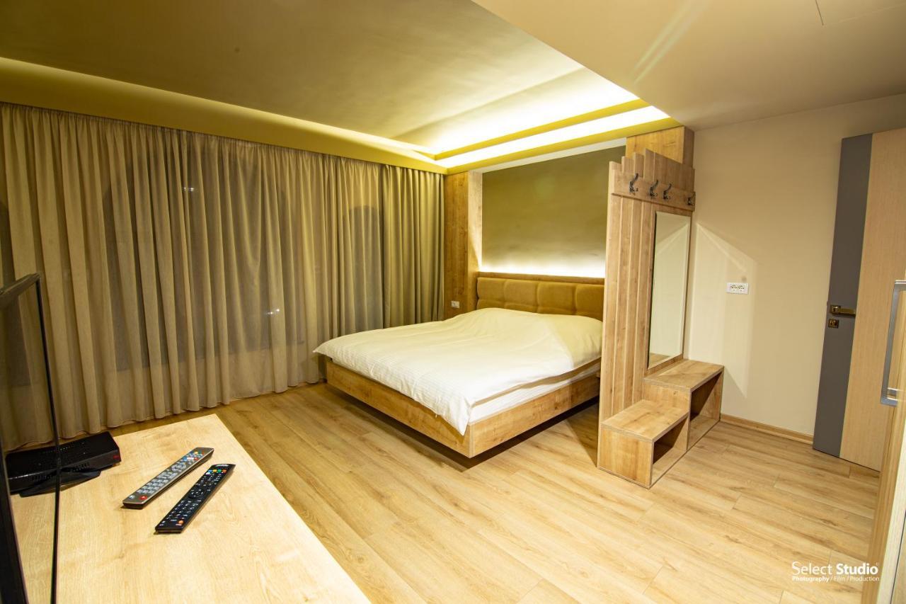 Sahati Hotel & Restaurant Korce Exterior foto
